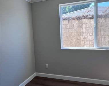 11920 Hopland Street - Photo Thumbnail 5