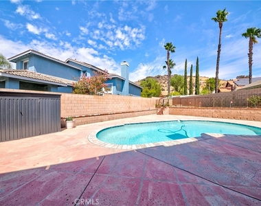 701 Barnsley - Photo Thumbnail 31