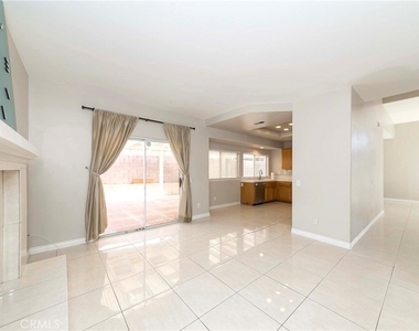 701 Barnsley - Photo Thumbnail 12
