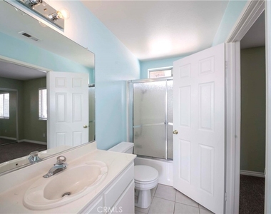 701 Barnsley - Photo Thumbnail 27
