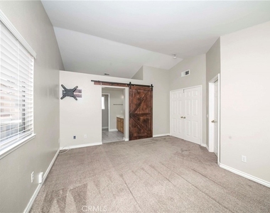701 Barnsley - Photo Thumbnail 19