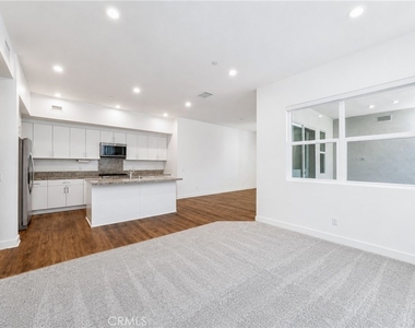 1646 S Urbana - Photo Thumbnail 14