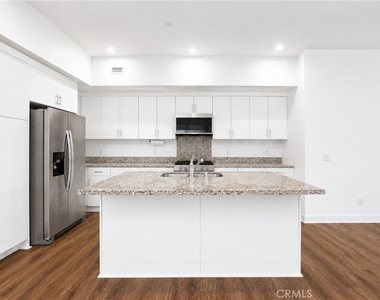 1646 S Urbana - Photo Thumbnail 13