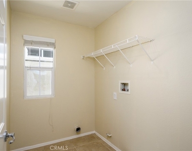 16442 El Revino Drive - Photo Thumbnail 22