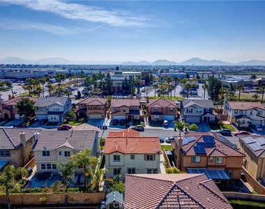 16442 El Revino Drive - Photo Thumbnail 38