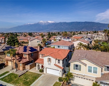 16442 El Revino Drive - Photo Thumbnail 33