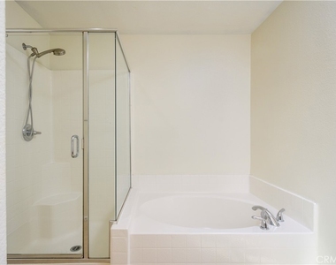 16442 El Revino Drive - Photo Thumbnail 13