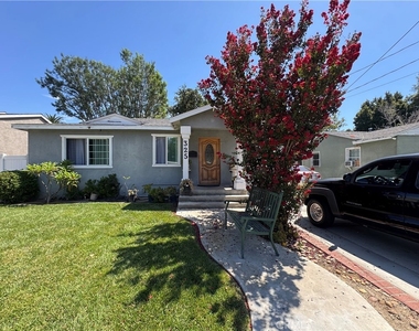 325 Pasadena - Photo Thumbnail 21