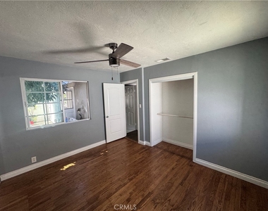 325 Pasadena - Photo Thumbnail 10