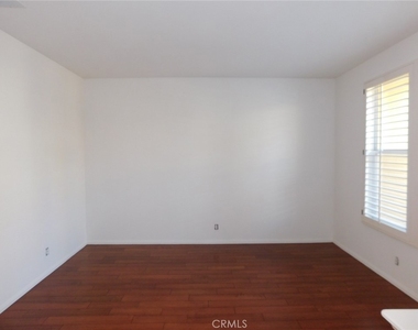 22 Roseville - Photo Thumbnail 1