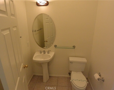 22 Roseville - Photo Thumbnail 2