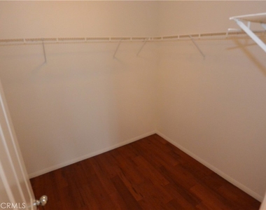 22 Roseville - Photo Thumbnail 14