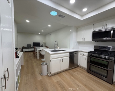 2115 Baywood - Photo Thumbnail 1