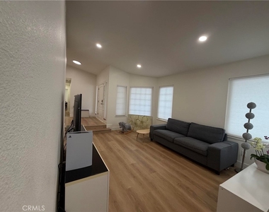 2115 Baywood - Photo Thumbnail 5