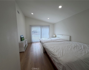 2115 Baywood - Photo Thumbnail 9