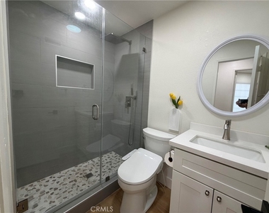 2115 Baywood - Photo Thumbnail 3