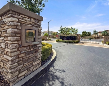 15237 Brookstone - Photo Thumbnail 24