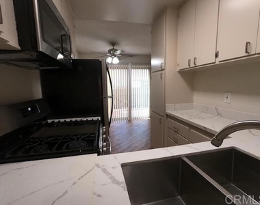 464 Woodland Avenue - Photo Thumbnail 25