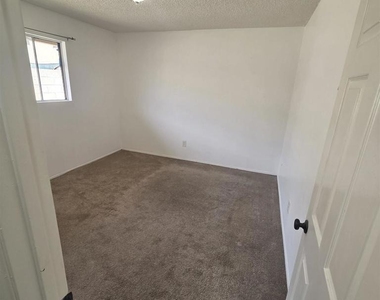 431 E Madison Ave - Photo Thumbnail 4
