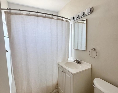 2115 Wightman St. - Photo Thumbnail 7