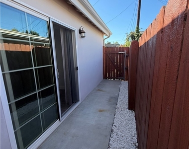 6116 Strickland Avenue - Photo Thumbnail 10