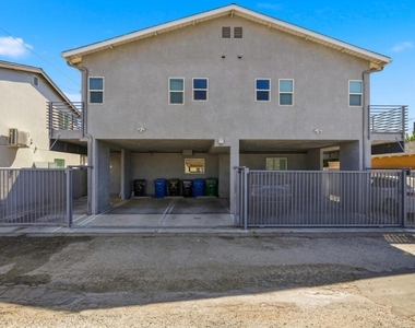 6721 1/2 Vineland Avenue - Photo Thumbnail 30