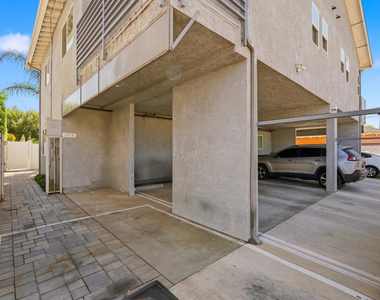 6721 1/2 Vineland Avenue - Photo Thumbnail 31