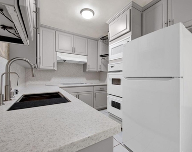 1537 Silverwood Drive - Photo Thumbnail 6