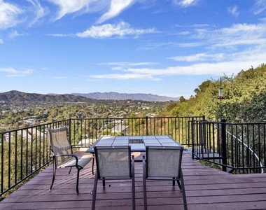 1537 Silverwood Drive - Photo Thumbnail 20