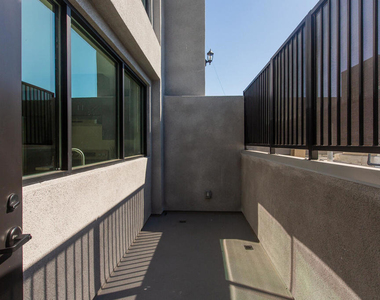 3682 Harriman Avenue - Photo Thumbnail 10
