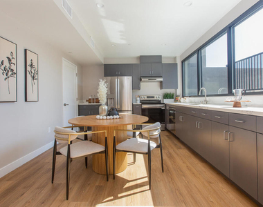 3682 Harriman Avenue - Photo Thumbnail 1