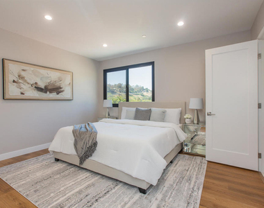 3682 Harriman Avenue - Photo Thumbnail 32