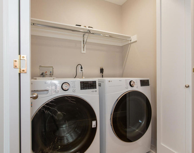 3682 Harriman Avenue - Photo Thumbnail 30