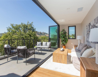 3682 Harriman Avenue - Photo Thumbnail 12