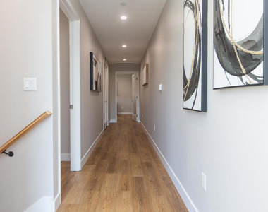 3682 Harriman Avenue - Photo Thumbnail 15