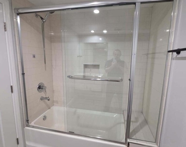 6824 Ben Avenue - Photo Thumbnail 9