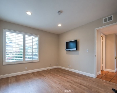 5021 Corkwood Lane - Photo Thumbnail 22