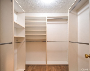5021 Corkwood Lane - Photo Thumbnail 31