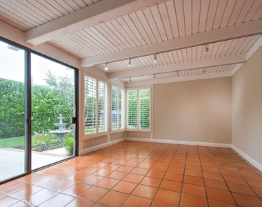 5021 Corkwood Lane - Photo Thumbnail 13