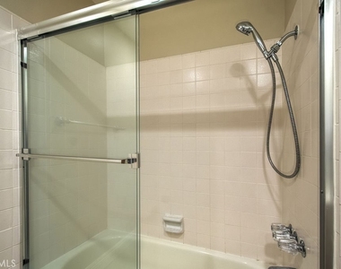 5021 Corkwood Lane - Photo Thumbnail 45