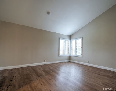 5021 Corkwood Lane - Photo Thumbnail 27