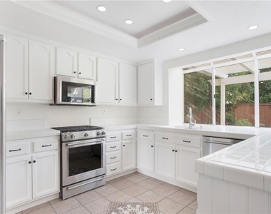 29471 Crown Ridge - Photo Thumbnail 4