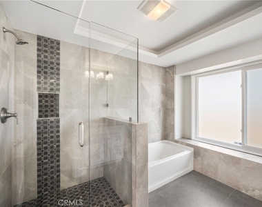 37 Montecito Drive - Photo Thumbnail 15
