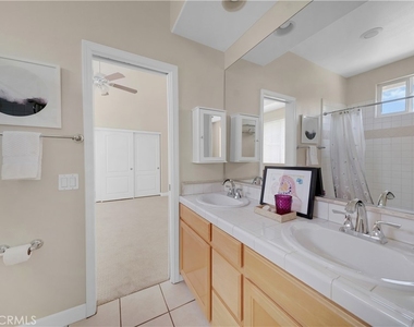 2239 Pacific Avenue - Photo Thumbnail 11