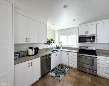 31372 Abanita Way - Photo Thumbnail 7