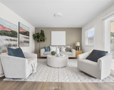 902 N Mohawk Avenue - Photo Thumbnail 2