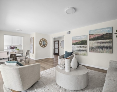902 N Mohawk Avenue - Photo Thumbnail 3