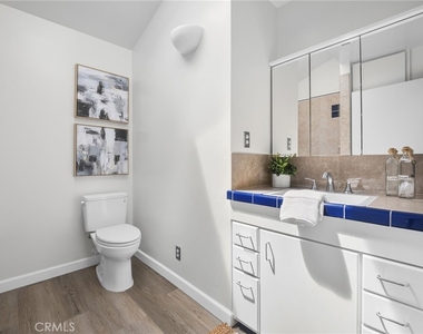 902 N Mohawk Avenue - Photo Thumbnail 11