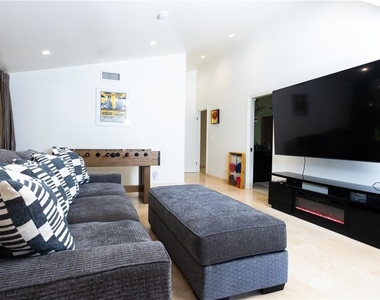 30421 Mirador Court - Photo Thumbnail 36