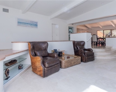 30421 Mirador Court - Photo Thumbnail 2